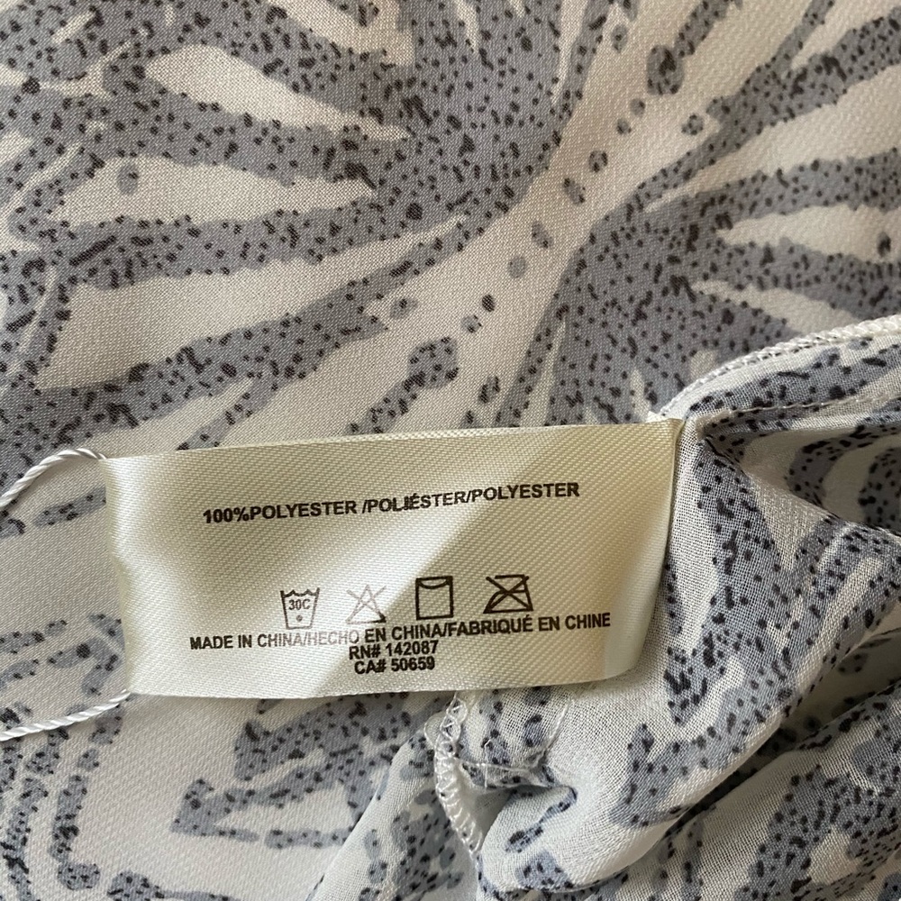 NWT Kimono - Picture 4 of 5
